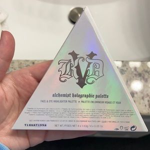 KVD Alchemist holographic highlighter palette